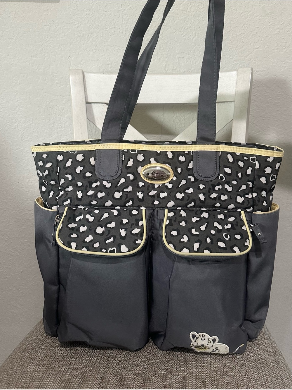 Stylish Black Leopard-Accent Tote Bag
